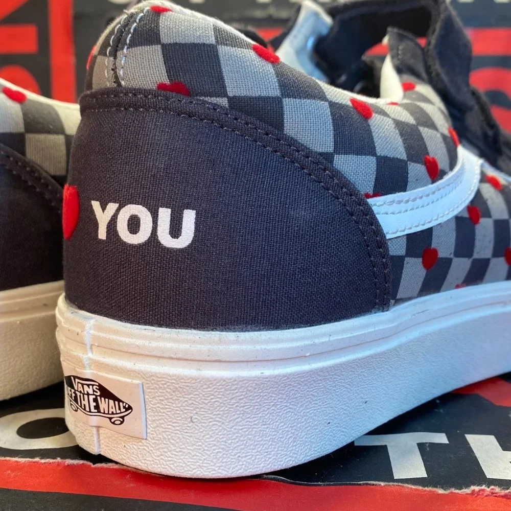 Vans Men's 4/Women's 5.5 Comfycush Old Skool Autism Hearts Asphalt VN0A7Q9A109